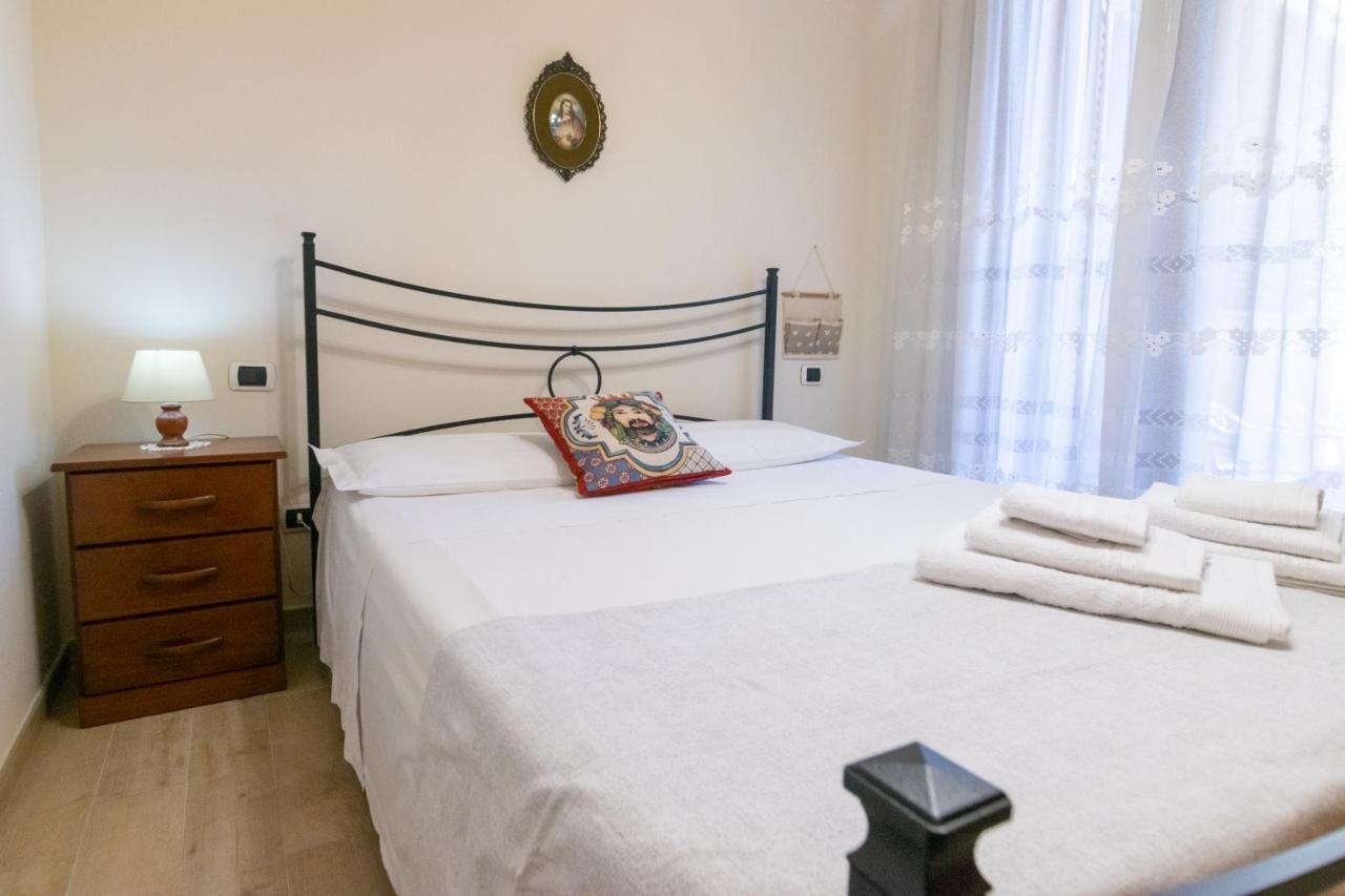 Corallo Holiday House Acitrezza Aci Trezza Exterior foto